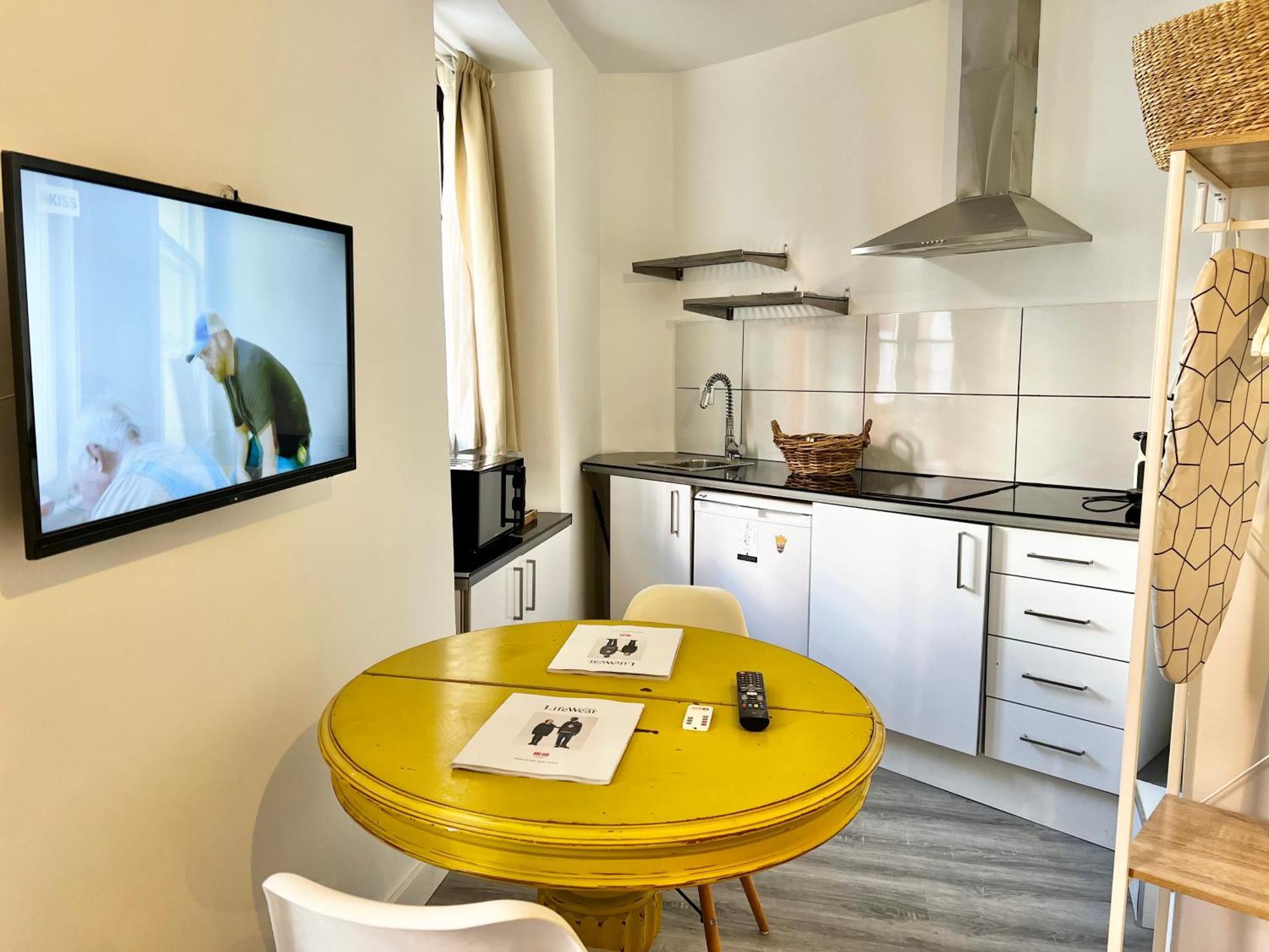 Apartamento Estudio Puerta Cerrada Madrid Exterior foto